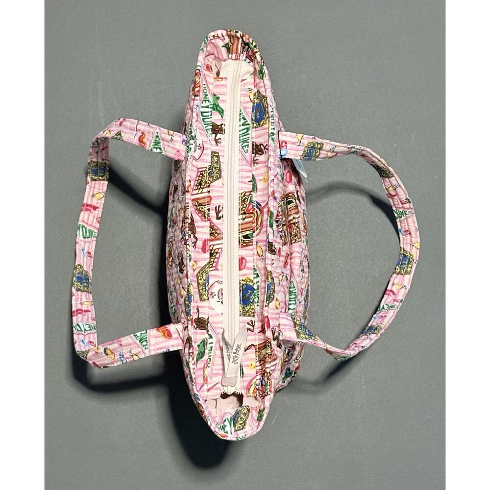 Vera Bradley Harry Potter Honeydukes Small Vera Tote Bag NWT Candy EXACT - Picture 3 of 16
